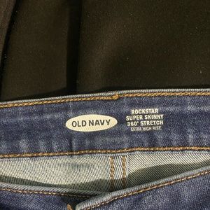 Old Navy Rockstar Super Skinny 360 stretch High Rise Jeans